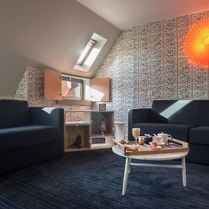 Privilege Suite Double Bed Sofa